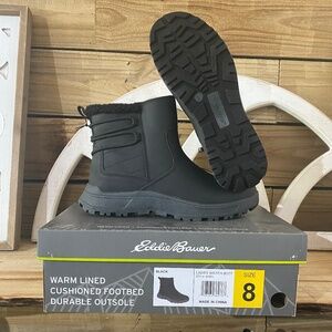 New Eddie Bauer Ladies Warm Lined Cushioned Siren Winter Boot Black Sz 8 NW Box